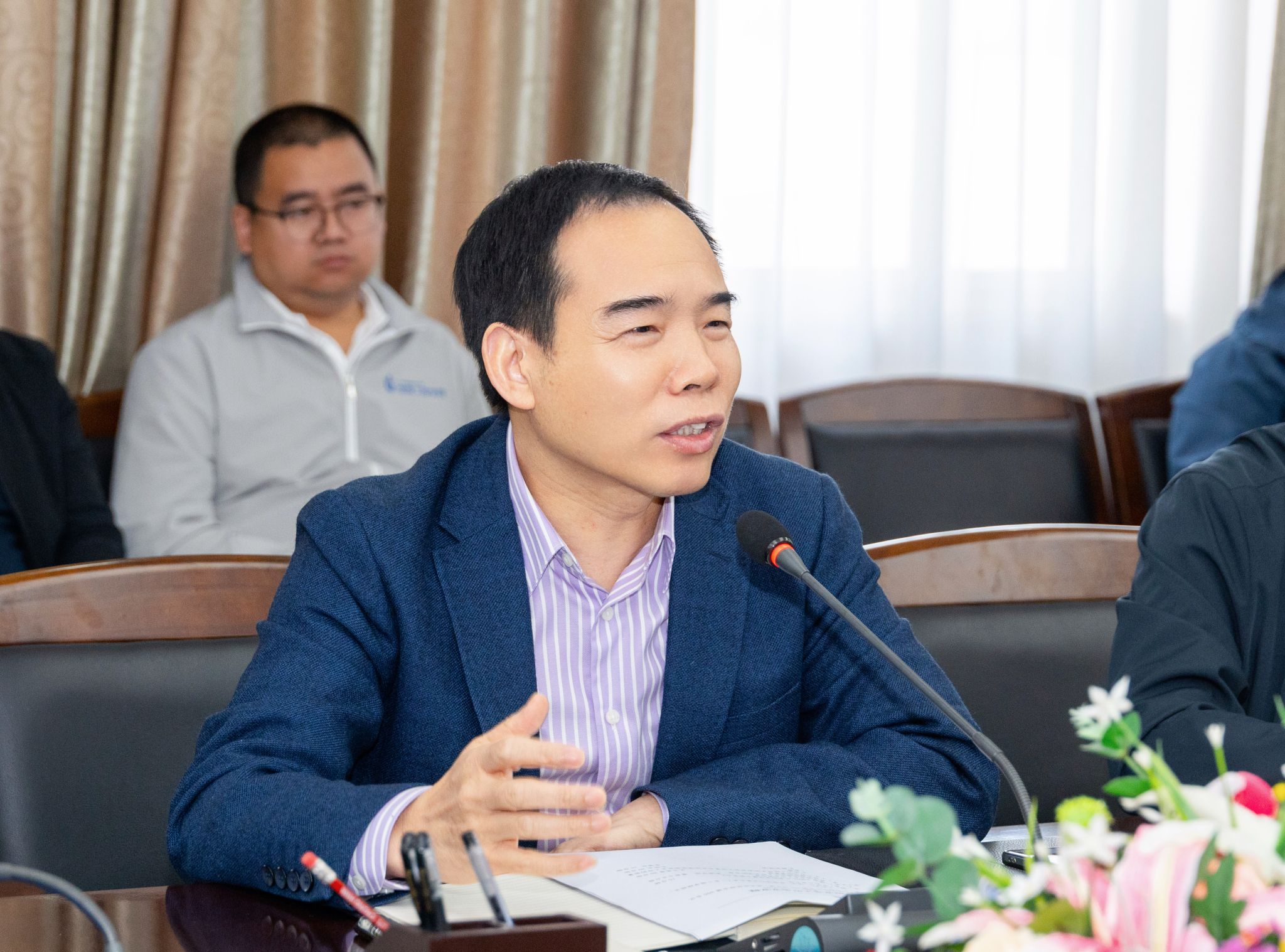 636E9